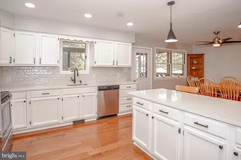 148 W Wolfert Station Rd, Mickleton, NJ 08056 photo 5