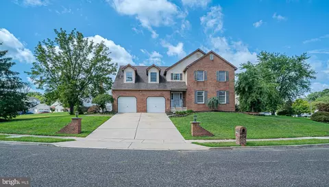 18 Thornfield Cir, Sewell, NJ 08080