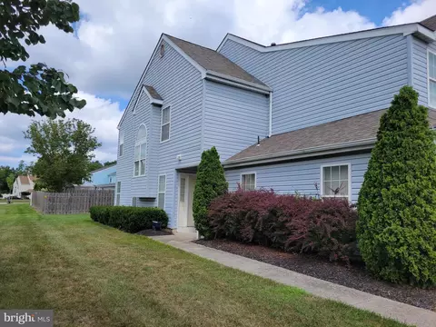 29 Annes Ct, Sewell, NJ 08080