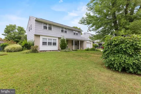 253 Swedesboro Ave, Gibbstown, NJ 08027
