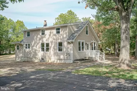 805 E Washington Ave, Williamstown, NJ 08094