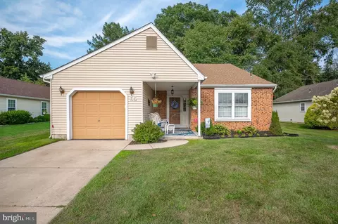 65 Knollwood Dr, Woodbury, NJ 08096