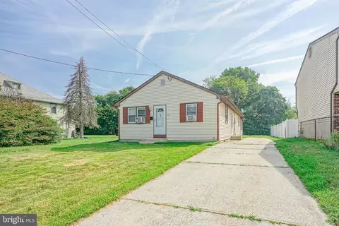 409 Mantua Ave, Paulsboro, NJ 08066