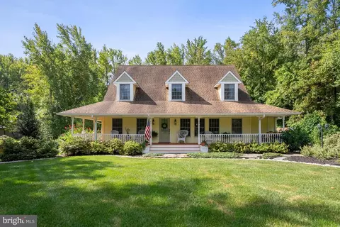 14 Hart Ln, Sewell, NJ 08080