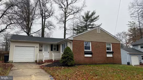 608 Brooklawn Ave, Woodbury Heights, NJ 08097