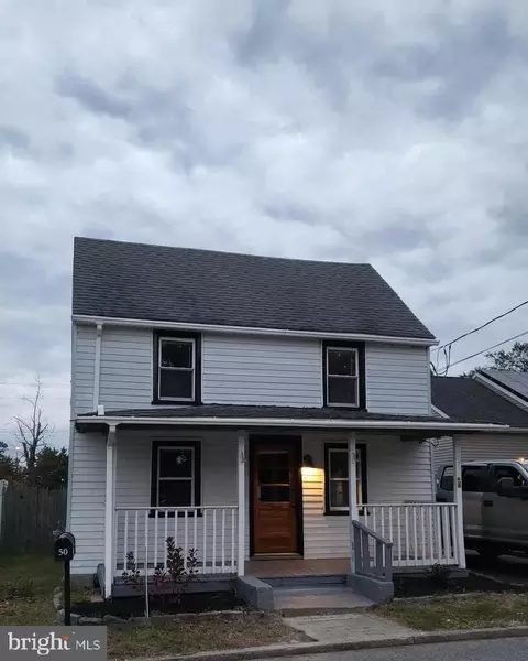 50 Mechanic St, Bridgeport, NJ 08014