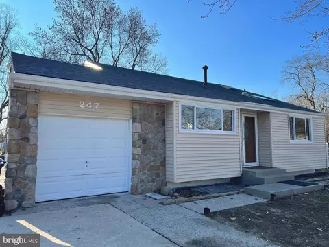 247 Montgomery Dr, Mantua, NJ 08051