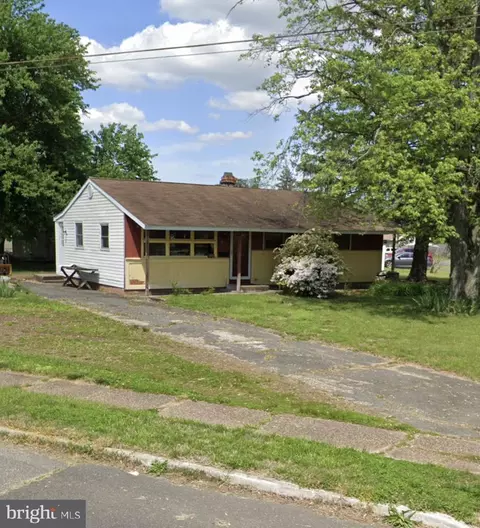 30 Craig Dr, Woodbury, NJ 08096