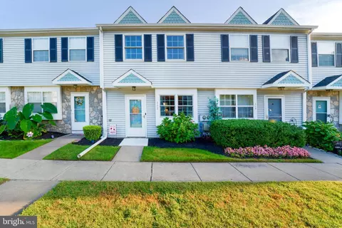 112 Covered Bridge Ct, Sewell, NJ 08080