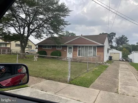 1109 Monmouth Rd, Woodbury, NJ 08096