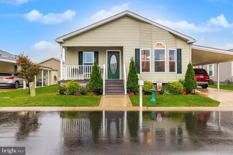 2029 Ocean Ln, Williamstown, NJ 08094