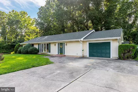 2 Ferro Dr, Sewell, NJ 08080
