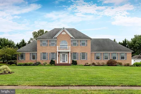20 Eagle Dr, Mullica Hill, NJ 08062