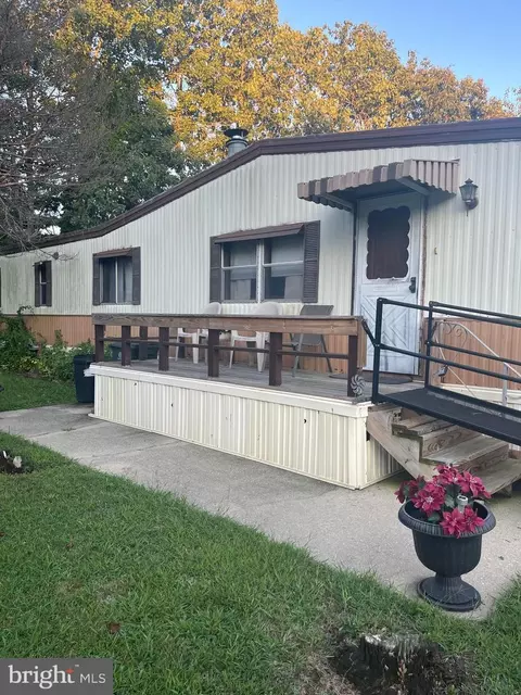 518 Buchanan Ave, Williamstown, NJ 08094