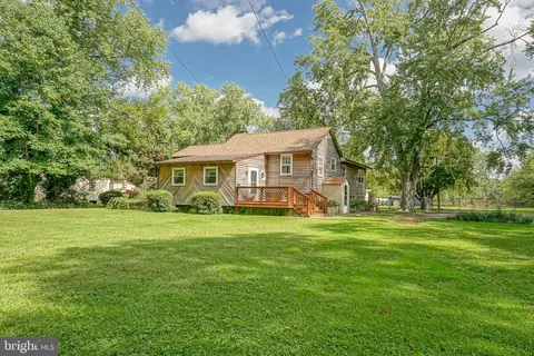 735 East Ave, Franklinville, NJ 08322