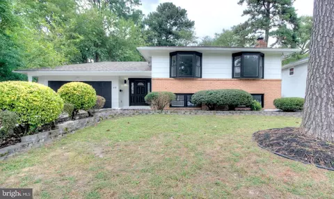 68 Bryant Rd, Turnersville, NJ 08012