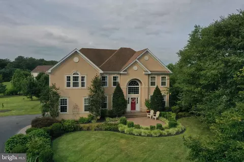 210 Fernwood Rd, Mullica Hill, NJ 08062