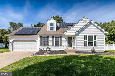 548 School House Rd, Williamstown, NJ 08094