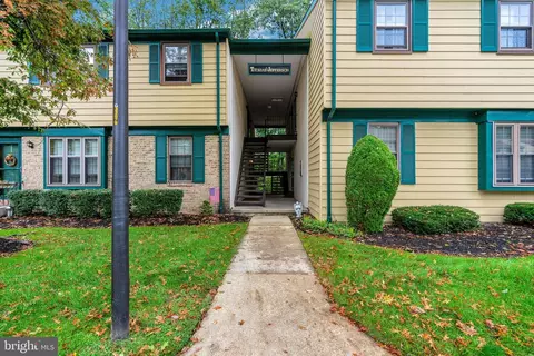 5 Thomas Jefferson Bldg, Turnersville, NJ 08012