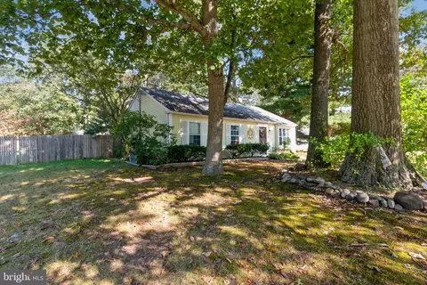 100 Easton Ct, Williamstown, NJ 08094