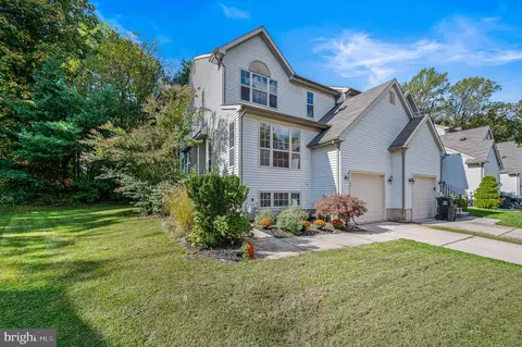 50 Woodstream Ct, Mantua, NJ 08051
