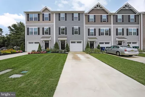 6 Comfort Rd, Williamstown, NJ 08094