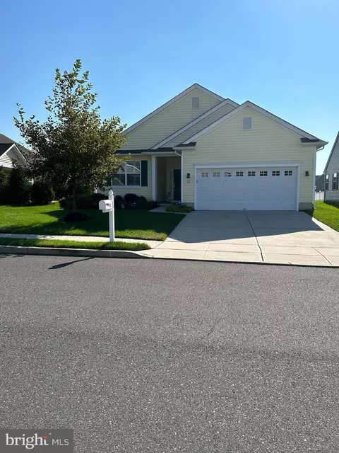 62 W Dehart Ave, Clayton, NJ 08312