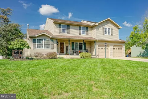 397 Greenwich St, Mickleton, NJ 08056