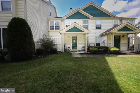 274 Steeplechase Ct, Woodbury, NJ 08096