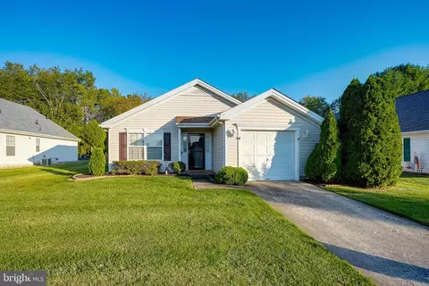 88 Maple Leaf Cir, Sewell, NJ 08080