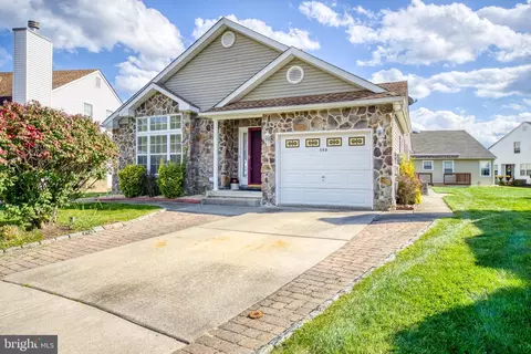 508 Saint Martin Ct, Williamstown, NJ 08094