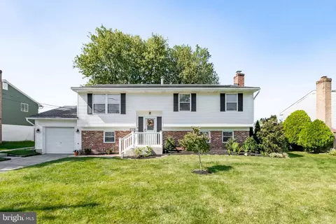 109 Central Ave, Woodbury Heights, NJ 08097