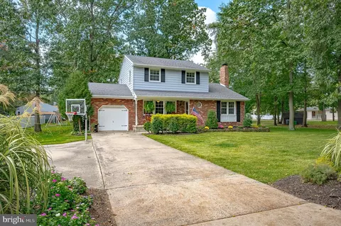 1516 Manduit St, West Deptford, NJ 08086