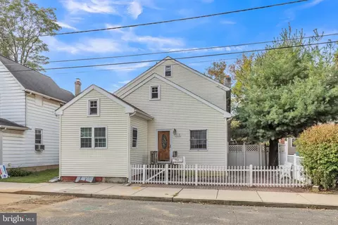 712 Pitman Ave, National Park, NJ 08063