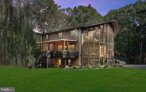 146 Bells Lake Rd, Blackwood, NJ 08012
