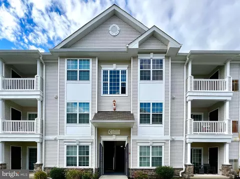 141 Lionheart Ln, West Deptford, NJ 08086