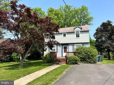 9 Silver Ave, Glassboro, NJ 08028