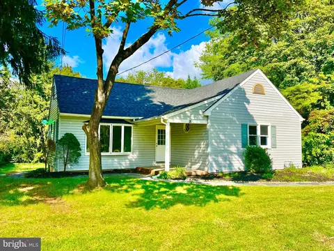 18 Radix Rd, Williamstown, NJ 08094