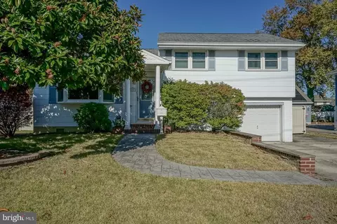 13 Hickory Rd, Woodbury, NJ 08096