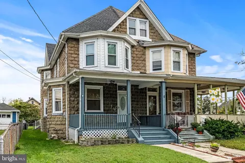303 Summit Ave, Westville, NJ 08093