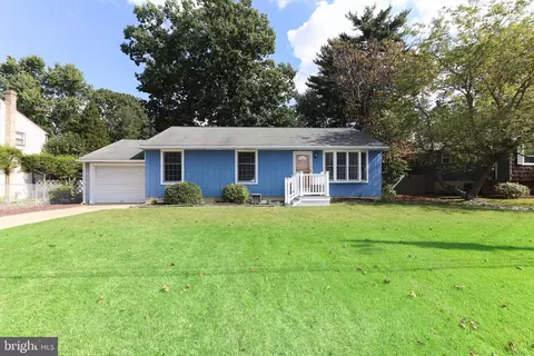211 Myrtle Ave, Blackwood, NJ 08012
