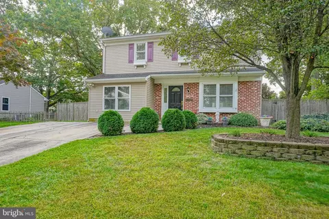 1109 S Beecham Rd, Williamstown, NJ 08094