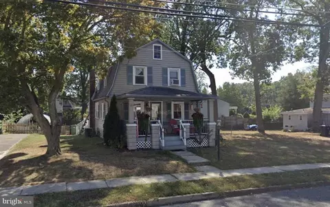15 Grandview Ave, Pitman, NJ 08071