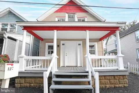 127 1st Ave, Pitman, NJ 08071