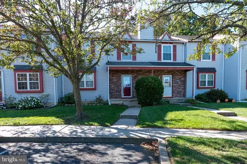 884 Dante Ct, Mantua, NJ 08051