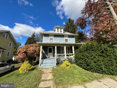 313 Elm Ave, Woodbury Heights, NJ 08097