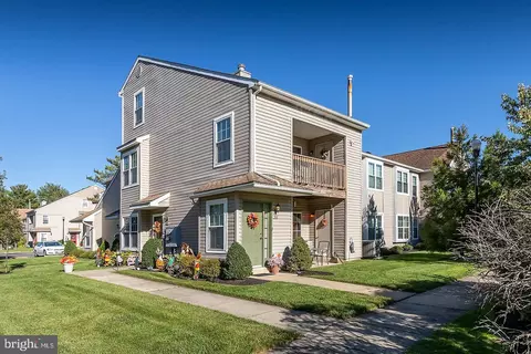 506 Briarwood Ct, Sewell, NJ 08080