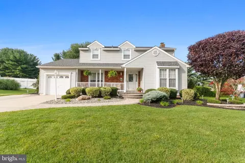 22 Freedom Rd, Sewell, NJ 08080