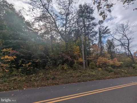 846 848 850 Mail Ave, Deptford, NJ 08096