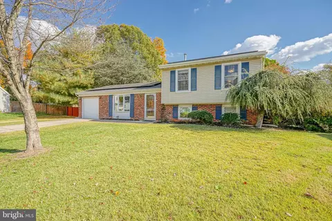 10 Hercules Ct, Sewell, NJ 08080